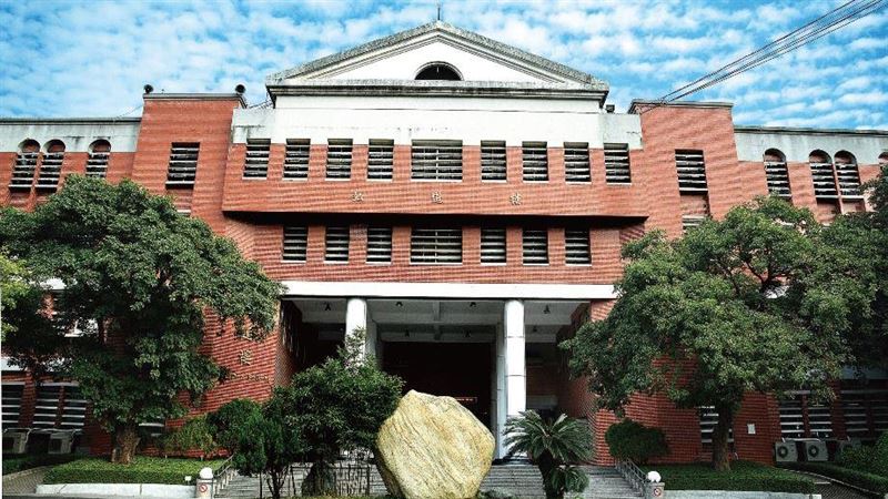 台南二中1生確診　家長6點得知停課