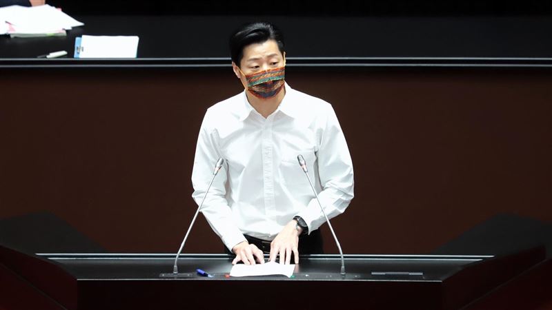 假公文要讓柯P進退兩難　林昶佐提告