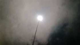 中科院「無限高飛彈」試射　衝破雲層畫面曝光