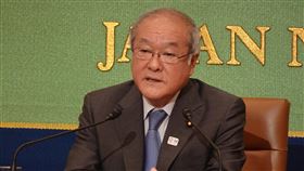 日本新內閣  多位閣員對台友好日本自民黨總裁（黨主席）岸田文雄4日被選為新任首相，20名內閣閣員中多位對台灣友好。圖為新任財務大臣鈴木俊一2019年7月1日任東京奧運大臣在東京舉行演講後表示，日本很多城市登記為台灣隊招待城。中央社記者楊明珠東京攝  110年10月4日