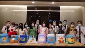 ▲TFC臺北婦產科診所生殖中心舉辦孕婦彩繪肚模活動，讓這群求子不易的媽媽留下最珍貴的紀念（圖／臺北生殖醫學中心提供）