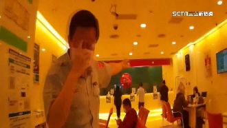 詐！同窗推投資黃金　行員助保46萬