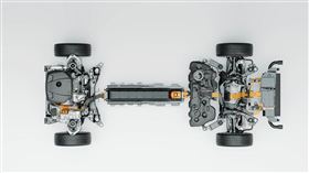 ▲Volvo油電車、油電系統、底盤。（圖／Volvo提供）