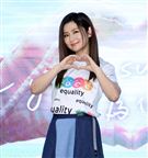 任家萱Selina傳承燒傷復健學弟妹幸福秘訣。（記者邱榮吉/攝影）