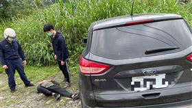 陸軍航特部吳姓士官持槍射殺鄭姓錢莊人員遭逮。（圖／翻攝畫面）