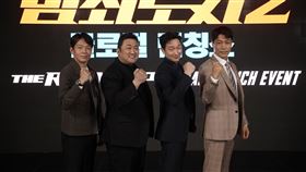 《犯罪都市2》全球線上記者會_朴志煥(左起)馬東石、孫錫求、崔貴華。（圖／車庫娛樂提供）