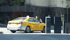 不住S HOTEL！具俊曄抵「台北最貴防疫旅館」隔離　Hanns House 瀚寓飯店 。（圖／邱榮吉攝影）