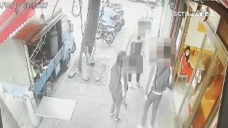 巷內行車糾紛　駕駛拿鐵棍攻擊高中生