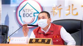 侯友宜出席由中央流行疫情指揮中心召開與6縣市首長（衛生局長）防疫視訊會議（圖／新北市府提供）