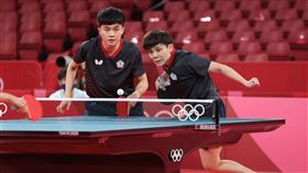 東奧,國手,包括桌球混雙搭檔 鄭怡靜 CHENG I-Ching 和 #林昀儒（圖／翻攝自蔡英文臉書／體育署提供）