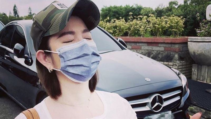 許維恩遭鳥屎擊中　買威力彩結局哭了