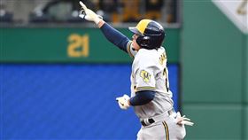 ▲亞當姆斯（Willy Adames）單場4安包括2轟！灌進7分打點。（圖／路透社／達志影像）