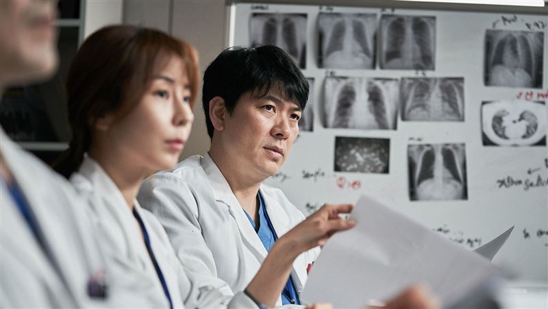 空氣殺人毒死萬人　肇事企業擺爛不賠