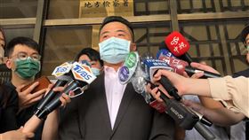 顏寬恆遭周玉蔻指控侵權，4月28日上午遭北檢傳喚 記者李依璇攝影