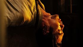 《風起隴西》白宇倒掛浸水桶（圖／愛奇藝國際站提供）