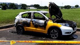 大佳河濱公園火燒車 翻攝
