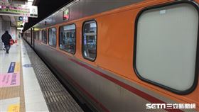 自強號(記者陳弋攝影)