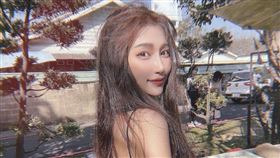 娜娜米五官精緻、身材火辣。（圖／翻攝自娜娜米IG）