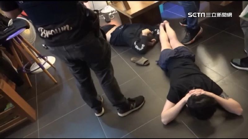 誆投資穩賺不賠詐逾千萬　警攻堅逮嫌