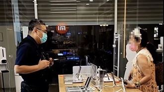 買平板違停吞罰單　大媽退貨：店太衰