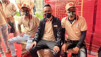 鳳梨怒提同框：連千毅自己來坐C位！