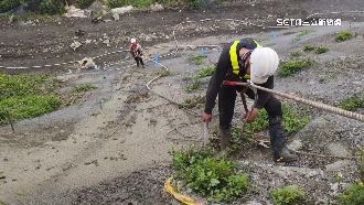 蜘蛛人山壁施工　成南橫通車無名英雄