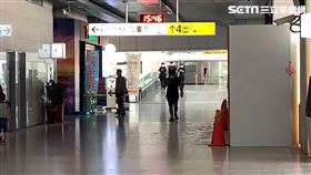 警方加強台中火車站巡邏，並仔細檢查是否有放違禁品。（圖／翻攝畫面）