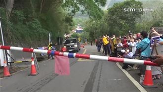 南橫準時開通了　搶頭香車龍逾百公尺