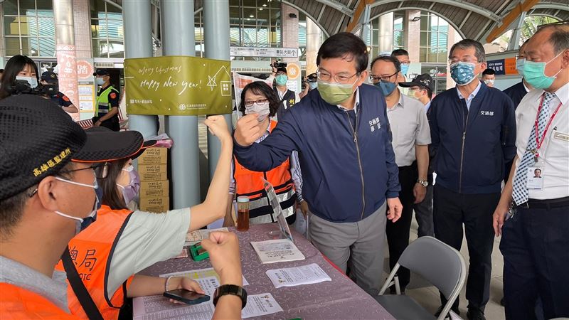台鐵五一停駛　交長：目標和工會一致