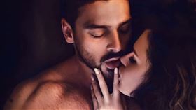 《禁錮之慾》被稱為「波蘭版格雷的五十道陰影」。（圖／翻攝自anna_maria.sieklucka IG）