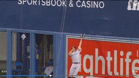 ▲史坦頓（Giancarlo Stanton）美技沒收安打。（圖／翻攝自MLB官網）