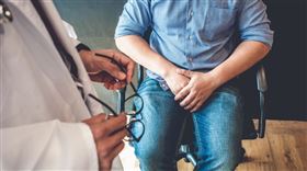 確診新冠讓男性「生殖器」萎縮？ 美研究證實：「勃起功能障礙」風險高20％