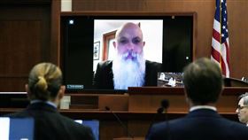 強尼戴普保鏢崔維斯麥戈文（Travis McGivern）。（圖／美聯社／達志影像）