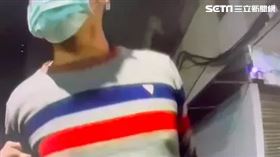 北市林、劉2男酒後當街咆哮，中山分局警員對空鳴槍後逮人。（圖／翻攝畫面）