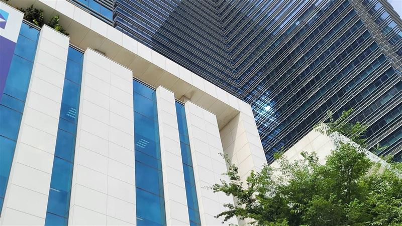 24歲律師女助理墜樓亡　母認屍崩潰