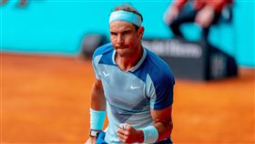 ▲西班牙「蠻牛」納達爾（Rafael Nadal）直落2力退塞爾維亞小將凱柯曼諾維奇（Miomir Kecmanovic）收下復出後首勝。（圖／翻攝自MMOPEN推特）