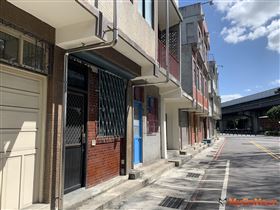 即日起到5月底，空軍三重一村自營區10眷舍公開標租(圖/新北市政府)