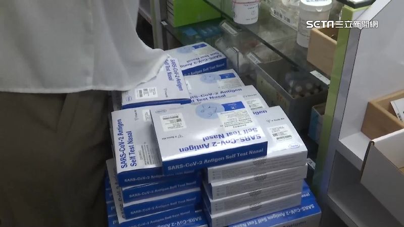 排到快篩還嫌！藥師怒：看你不需要吧