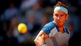 ▲西班牙「蠻牛」納達爾（Rafael Nadal）在馬德里公開賽16強上演史詩級逆轉。（圖／翻攝自MMOPEN推特）
