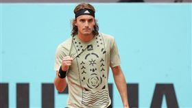 ▲西西帕斯（Stefanos Tsitsipas）馬德里8強戰將交手盧布列夫（Andrey Rublev）。（圖／翻攝自MMOPEN推特）