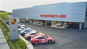 ▲台北保時捷中心拿下首屆年度經銷商殊榮。（圖／Porsche提供）