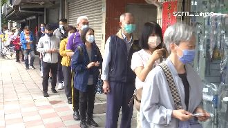 週六末碼雙數民眾購快篩　半小時完售