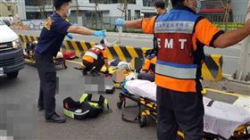  車禍,佳里區,自撞分隔島