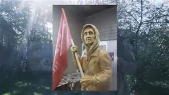 俄羅斯勝利日代言人「紅旗奶奶」崩潰