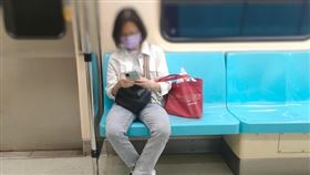 台灣基進黨,蔡英文,捷運,撞臉,陳子瑜
https://www.facebook.com/photo/?fbid=334089338830778&set=a.325223756384003