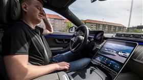 ▲Mercedes-Benz Drive Pilot自動駕駛系統（圖／翻攝自Mercedes-Benz官網）