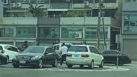 竊盜通緝,圍捕,通緝犯,槍擊,警告