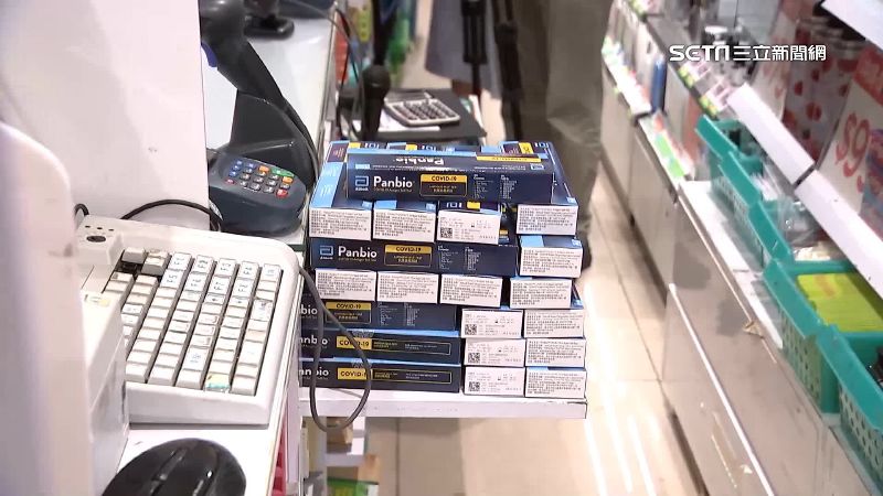超商快篩沒人搶　藥師揭買氣差原因