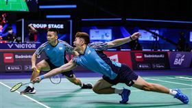 台灣羽球男團今（9）在湯姆斯盃小組賽延續昨天勝利方程式，由周天成、「麟洋配」、王子維搶下前3點，且後2點也到手，以5比0橫掃德國，與印度同樣2連勝，雙雙闖進8強。（圖／翻攝自王齊麟臉書）