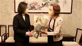 蔡英文、李應元妻子黃月桂（圖／民進黨提供）